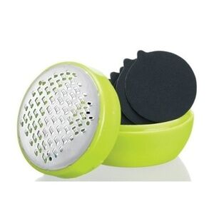 AVON FOOTWORKS FLAWLESS FEET PEDICURE ORB (BRAND NEW)
